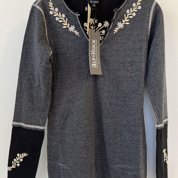 Alp N Rock Mountain Flower Henley. New with tags. - Picture 3 of 4